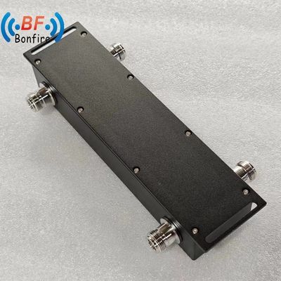 90度 3dB RF ハイブリッド コンビナー 2X2 ハイブリッド カップラー グレー/赤/黒/カスタマイズされた色