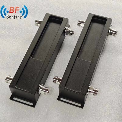 90度 3dB RF ハイブリッド コンビナー 2X2 ハイブリッド カップラー グレー/赤/黒/カスタマイズされた色