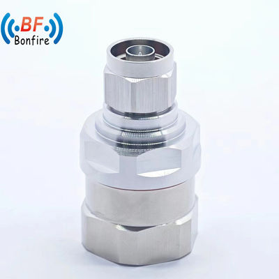 防水率 IP 67 DC-6GHz 500W 7/16 DIN 男性 7/8 柔軟なケーブル RF固定接続器