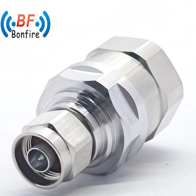 防水率 IP 67 DC-6GHz 500W 7/16 DIN 男性 7/8 柔軟なケーブル RF固定接続器