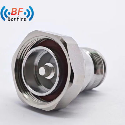 全 RoHS 準拠 溶接式 RF 接続器 7/16 1/2 &quot;柔軟な RF ケーブルのための直線男性