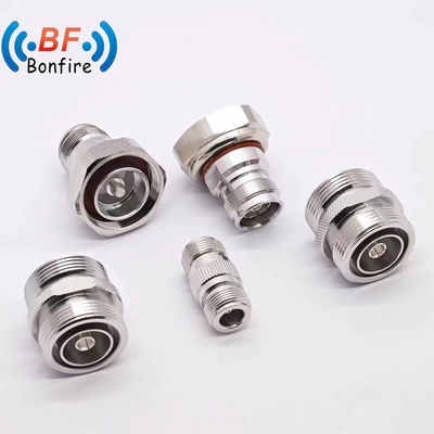 挿入損失 0.25dB DC-4GHz N 7/8プライムフレキシブルケーブルのためのストレートメスコネクタ