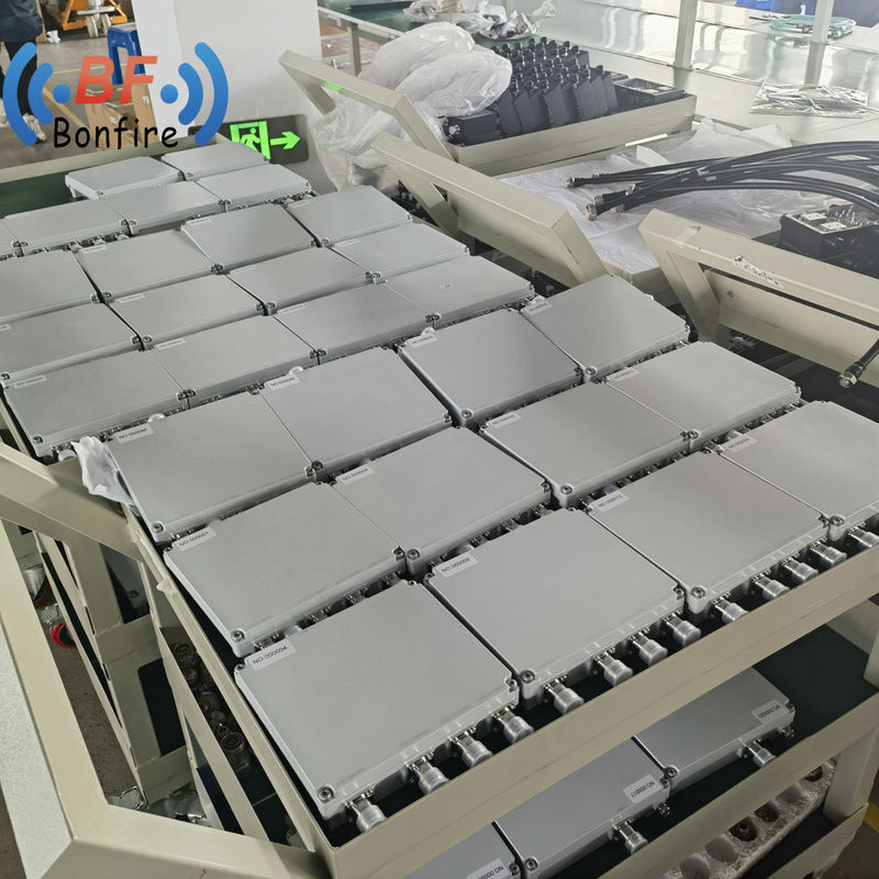 室外 双帯 RF コンビナー と Dcs/WCDMA Ibs/Das ソリューション の 4 in 1 コンビナー