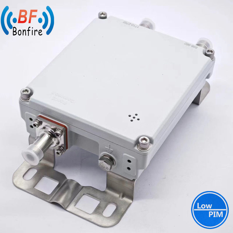 1710-2170MHz 2300-2690MHz 5経路マルチプレクサー RF 4X1ハイブリッドコンビナー