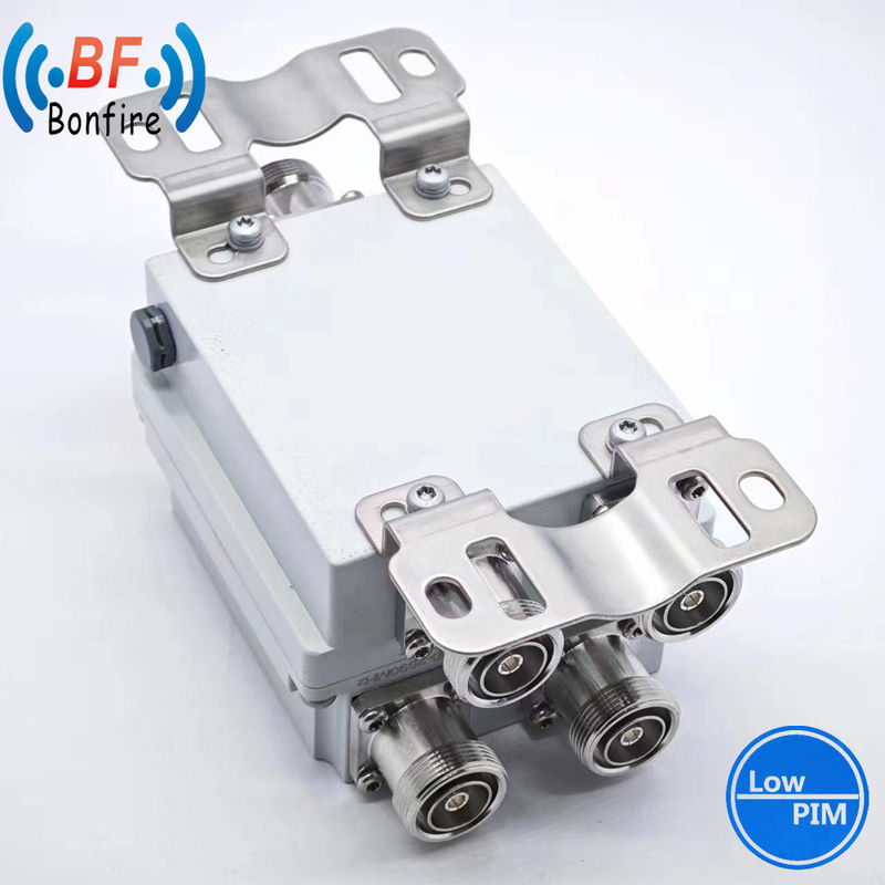 4.3-10 F/DIN-F トリプルバンドデュプレクサー RF コンビナー SMA 女性 1710-2170MHz 2300-2690MHz