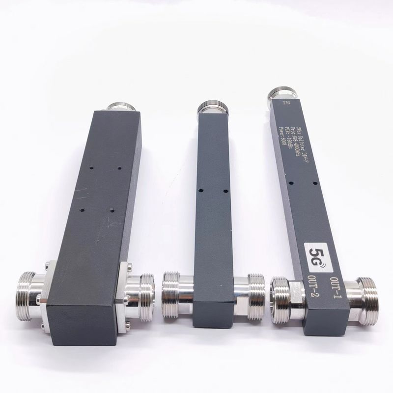 GFQ-0338-X3301 グレー/レッド/ブラック/DAS IBS 350-3800MHz用の2方向高電源スプリッター