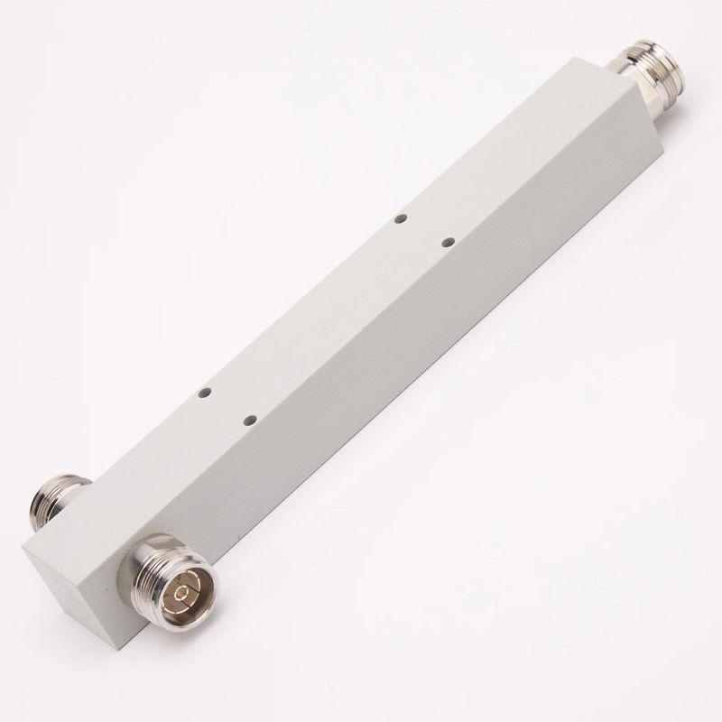 4.3-10 F インターフェイス 698-4000MHz 建物内通信システム用電源分割器
