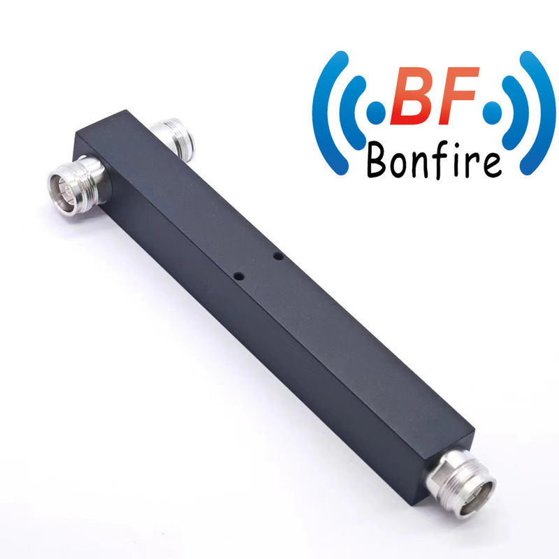 698~6000MHz RF ブロードバンド 2 Way 4.3~10 F 空間節約装置用 パワースプリッター