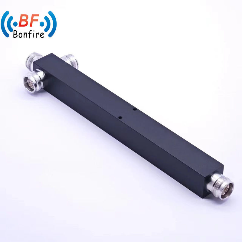 GFQ-0738-X7701 698-4200MHz 3方向空洞電源分割器とPim -160dbc 4.3-10コネクタ