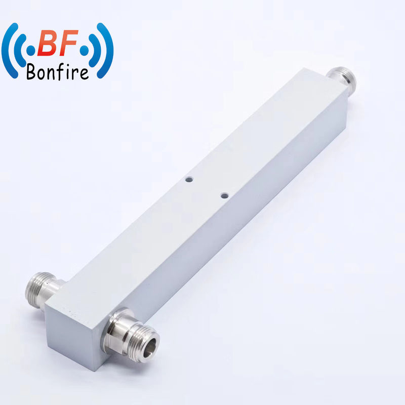 350-3800MHz N 女性 3 Way Power Splitter ローピムダスインターフェース DIN-F/4.3-10-F/DIN-F