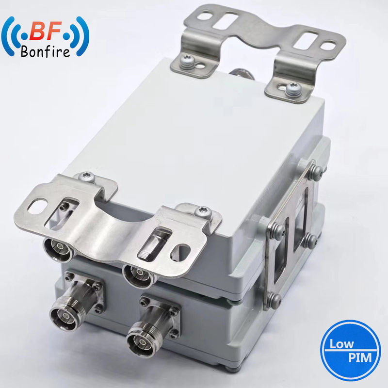 690-862/880-960/1427-3800MHz RF コンビナー -160dbc 200W トリプレクサー 4310 女性接続器