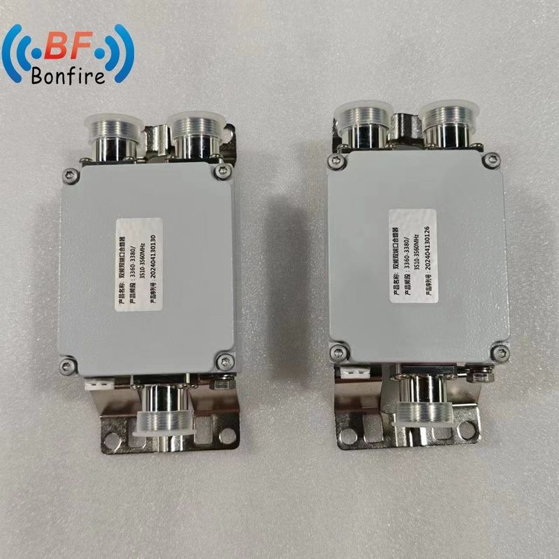 100W RF固定減速器 RFコンビナー 2300-2400 2500-2700MHz 40dB Nタイプ 双帯コンビナー