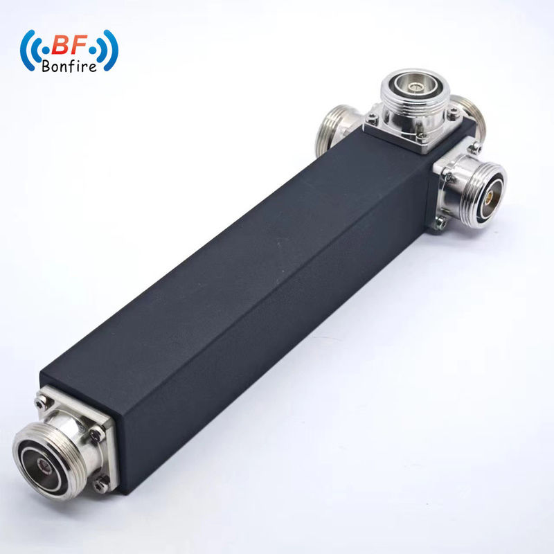 3 Way Power Splitter 5000-6000MHz N 女性 IP60 グレー/レッド パッケージ 総重量 0.510kg