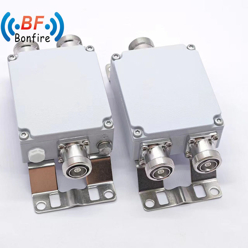 N 男性から女性N RFコンビナー 双帯バンドコンビナー RF同軸固定減衰器 2500-2700MHz 3-40dB