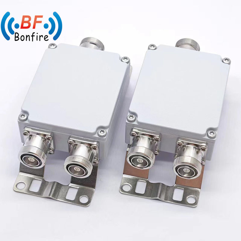 4.3-10f DIN-F N-F 室内・室外用 RF コンビナー IP65 1920-2170 2300-2400 2500-2700MHz