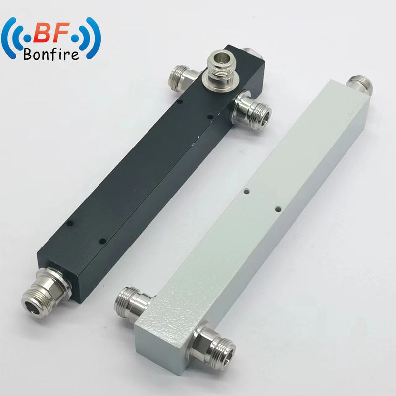 直接 2 Way Low Pim 698-3800MHz コアシアルスプリッタ -155 Dbc N 女性コネクタ