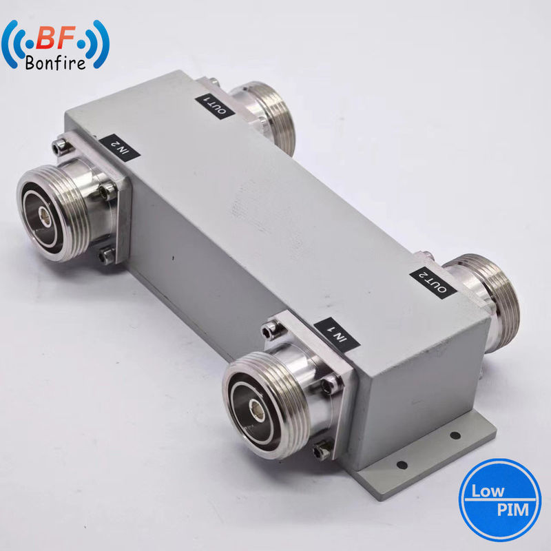 外部IP65 617-3800MHz RF N 女性コネクタ付き受動式ハイブリッドカップラーコンビナー