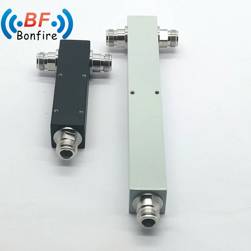 10W RF パワーディバイダー/パワースプリッタとSMA 女性コネクタと幅広い周波数範囲