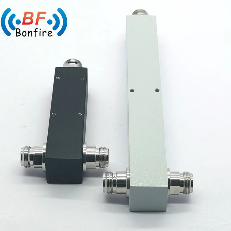 室内/室外 698-6000MHz 2 方向 GPS パワー ディバイダー パッシブ マイクロストリップ RF パワー スプリッタ