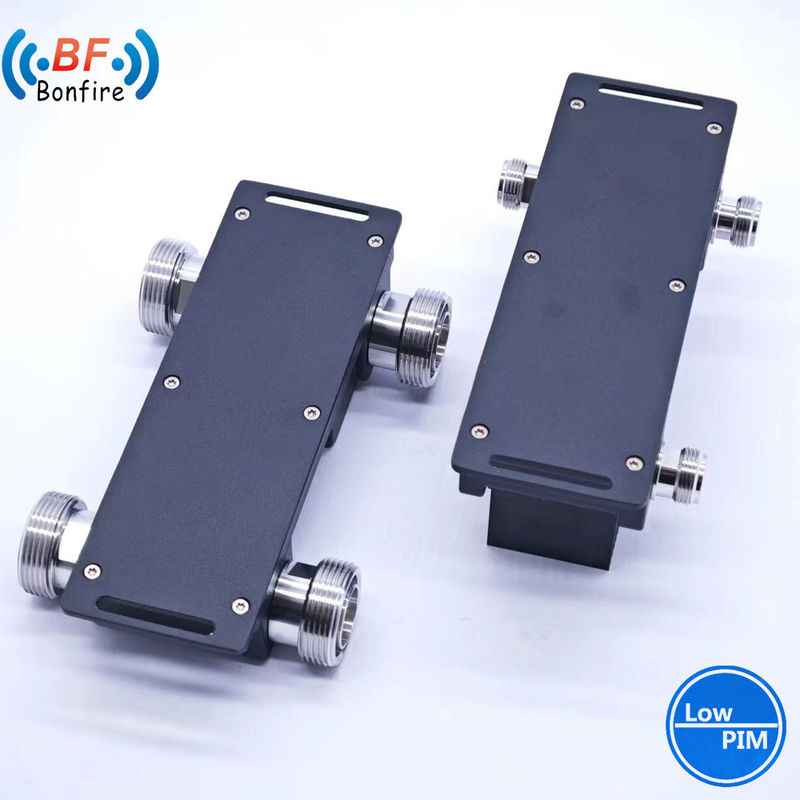 698-4000MHz 3dB 2X1 ハイブリッドカップラー 低ピム 2 in 1 ハイブリッドコンビナー 4.3-10 女性