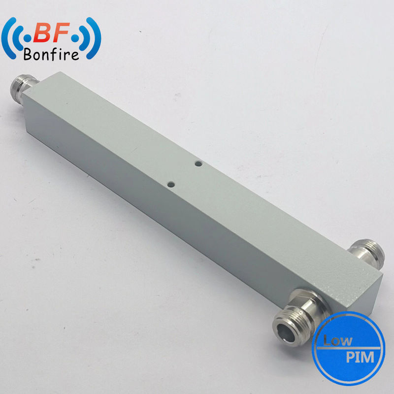2 Way Power Splitter 0.6-6GHz 50W N SMA 女性 通信 パッケージ 総重量 0.510kg