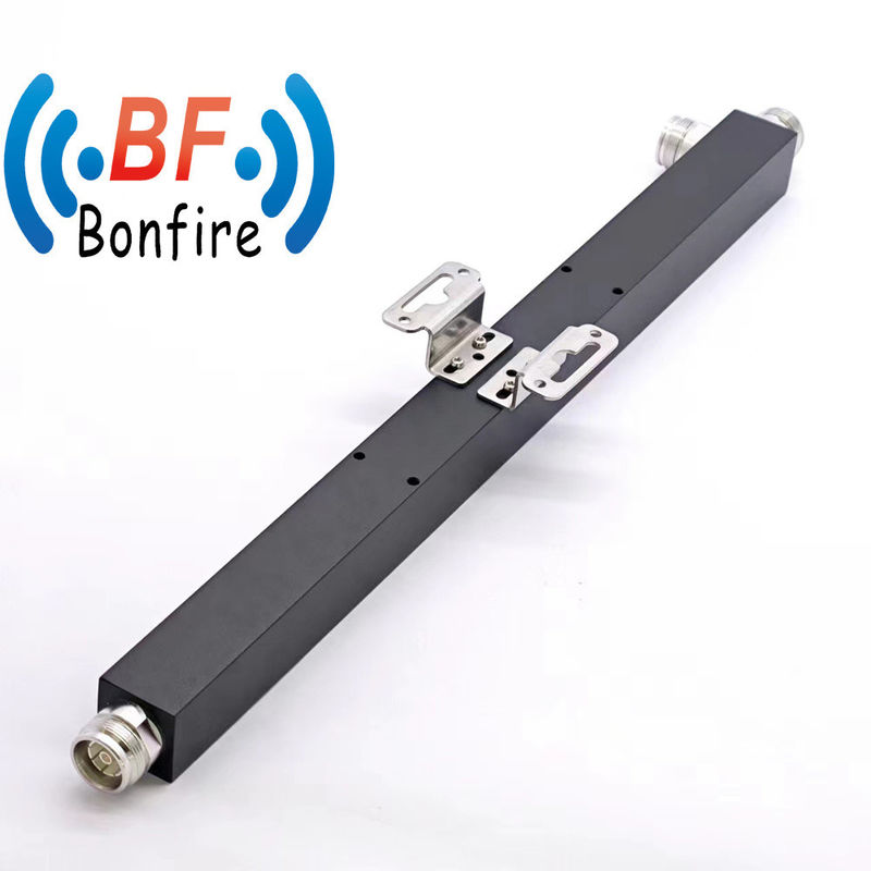 ブラックマイクロ波電源分割器 0.5-6GHz 2 方向 RF 電源分割器