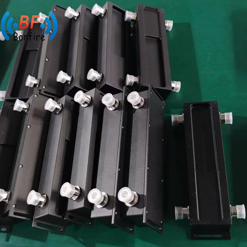 4.3-10-F/DIN-F/N-F インターフェイス 698-4000MHz RFハイブリッドカップラー 2X2 無線用 DQ-XXXXX