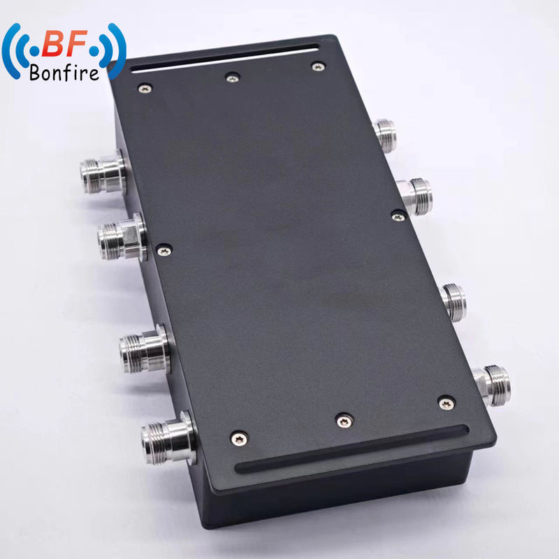 高功率RFハイブリッドカップリングのための4X4ポートコンビナー 617-3800MHz 300W 6dB阻力 50