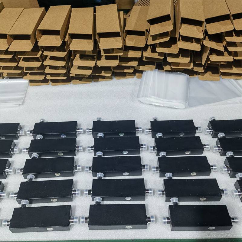 OHQ-0560-XX1101 N-F インターフェイス 555-6000MHz 建物内のソリューションのためのアクティブカップラー