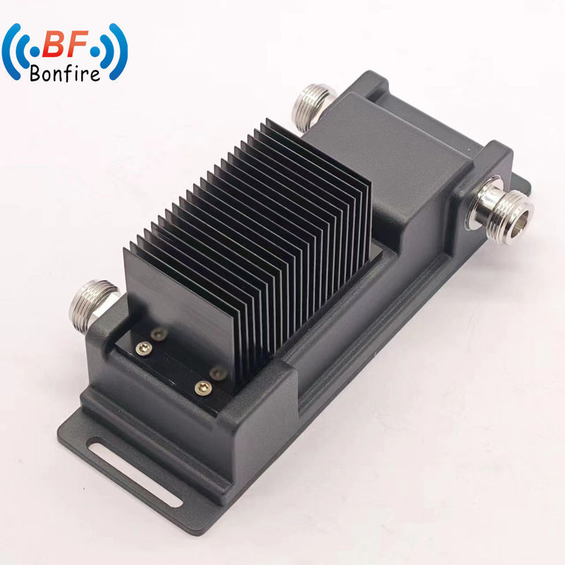 低ピム RFハイブリッドコンビナー -160dbc 300W 698-4000MHz 4.3-10 女性 2 in 1 3dBハイブリッドカップラー 赤