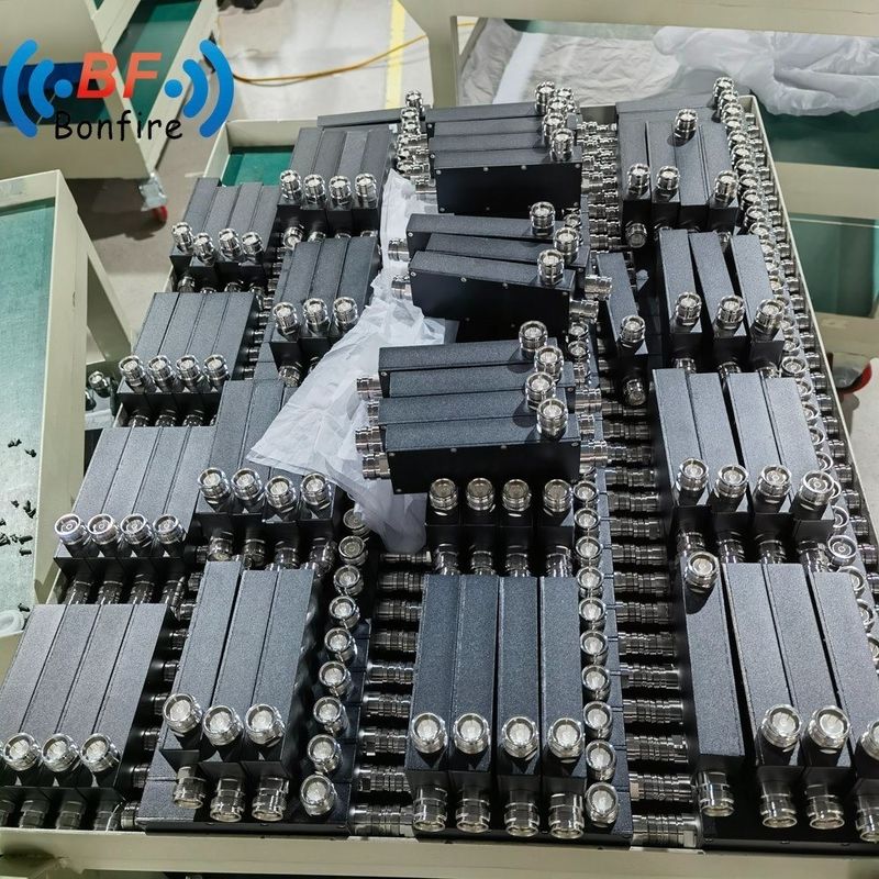 Ibs Das 5g ワイドバンド 698 3800MHz 200/300W 10dB 腔式 RF 方向性カップラー カスタマイズ