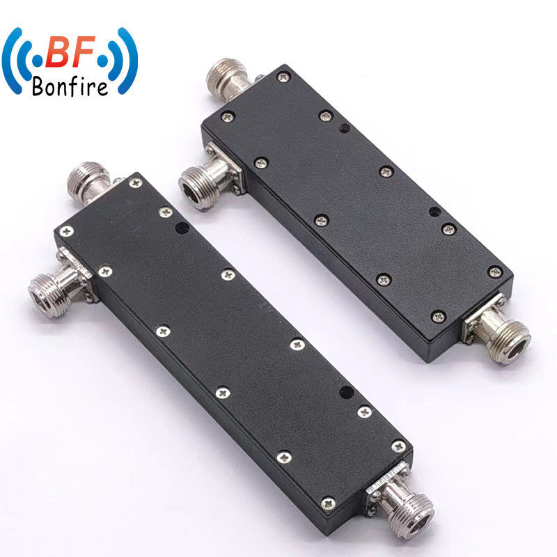 300W 0.3dB RF 低挿入損失 反応性空洞方向結合器 698MHz-3800MHz 25dB 結合度