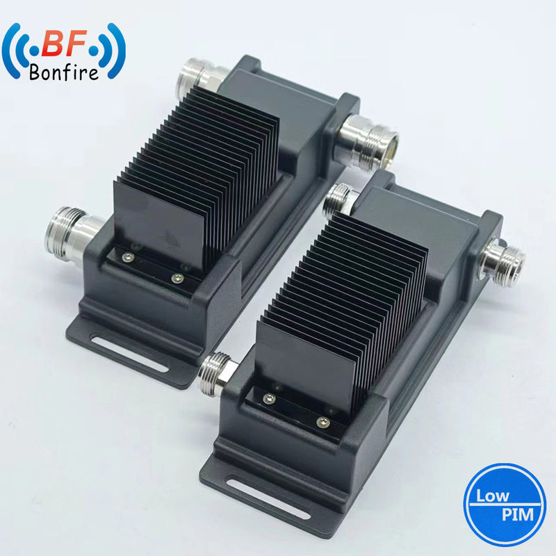 698-3800MHz RF ハイブリッド カップラー/ コンビナー/ マトリックス 2in1アウト パッケージ 総重量 2,000kg