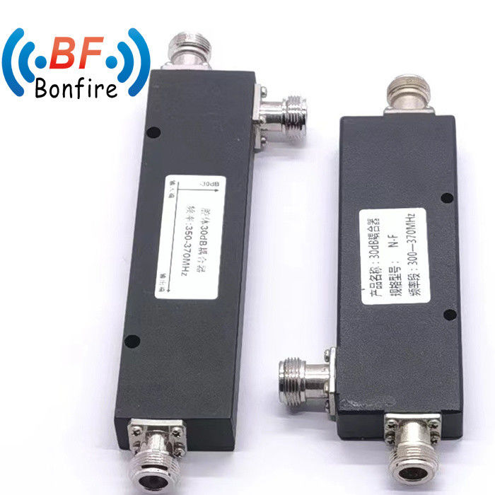 パッケージサイズ 17.00cm * 6.50cm * 2.50cm 方向性カップラー 10dB 700-2700MHz RF ブロードバンド