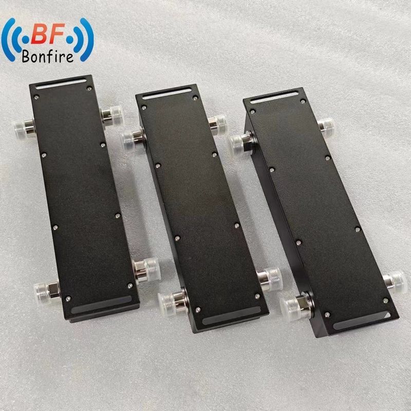 2イン 2アウト コンビナー N-女性 RF 低ピム 698-3800MHz パッケージ 総重量 2,000kg