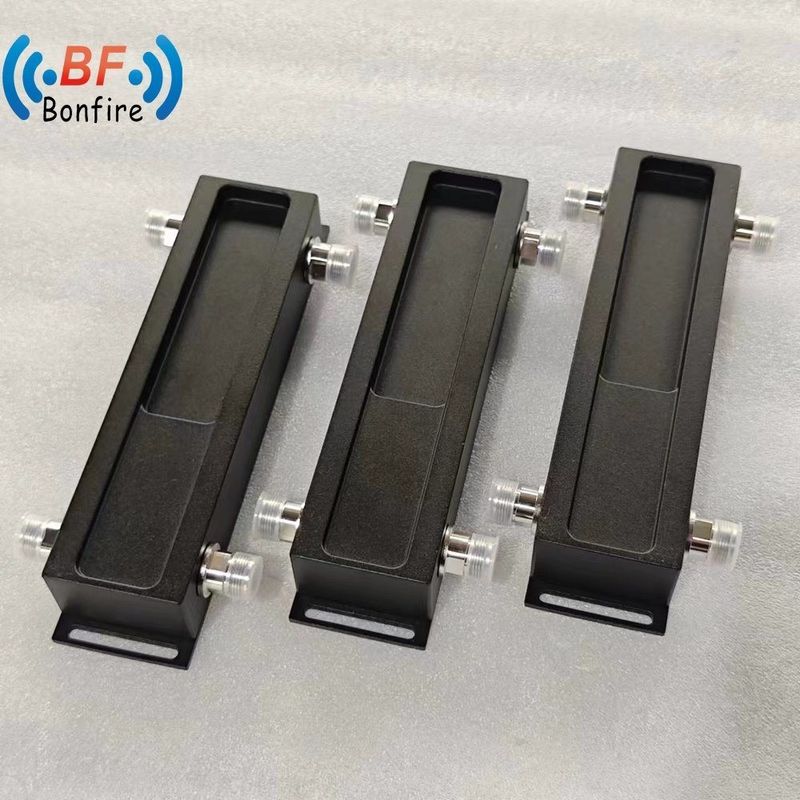 2X2ハイブリッドコンビナー 5G製品のためのRFハイブリッドカップラー 698-3800MHz N 女性
