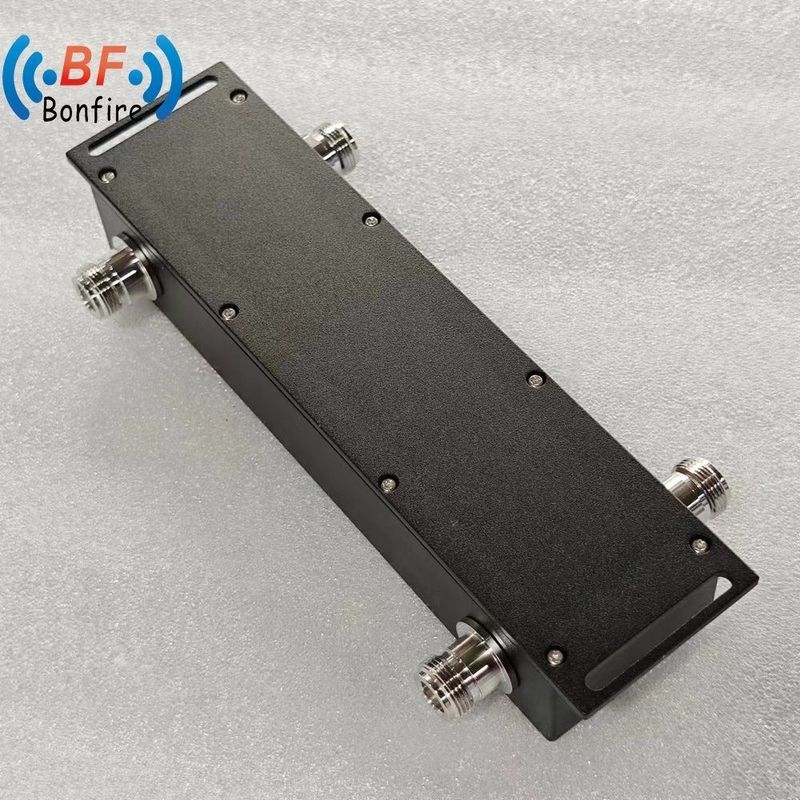 2×2 3dB RF 消極型ハイブリッド コンビナー ハイブリッド カップラー 698-3800MHz 内外 IP65