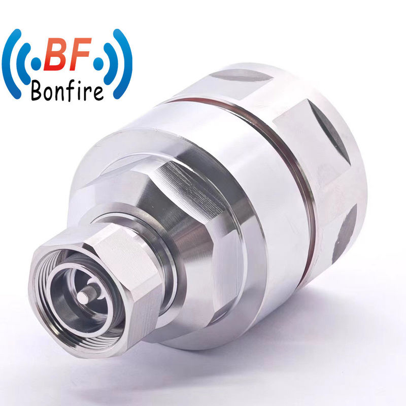 DC-6 GHz 200 W N 女性コネクタ 7/8 柔軟ケーブル 500 サイクル以上 耐久性
